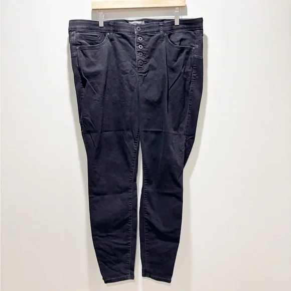 torrid Bombshell Black Skinny Jeans with Button Fly Super Soft Stretch High Rise - Picture 1 of 5